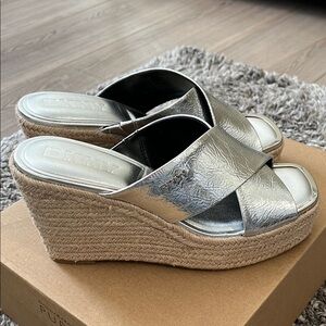 DKNY SILVER WEDGE SANDALS - LIKE NEW